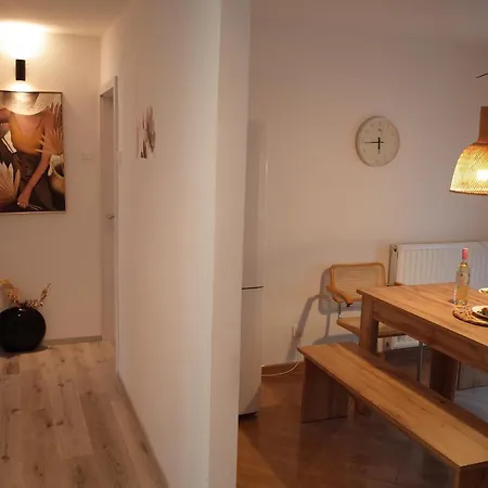 Simona's Place-free Private Parking Apartment Ljubljana