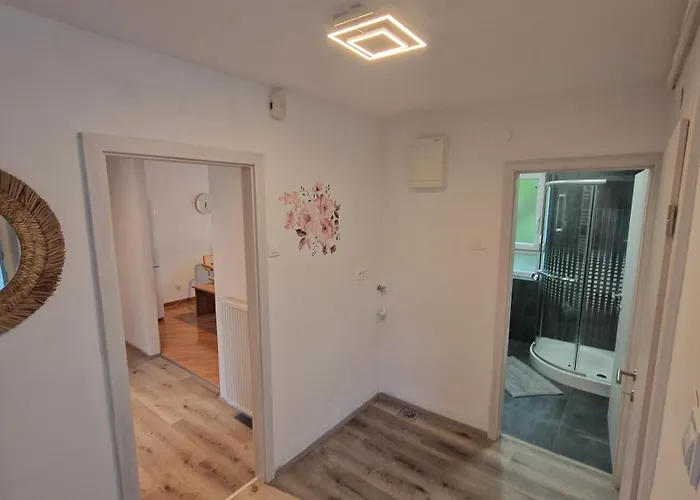 Simona's Place-free Private Parking Appartement *