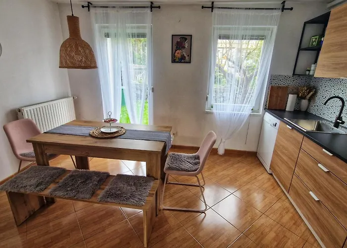 Simona's Place-free Private Parking Liubliana